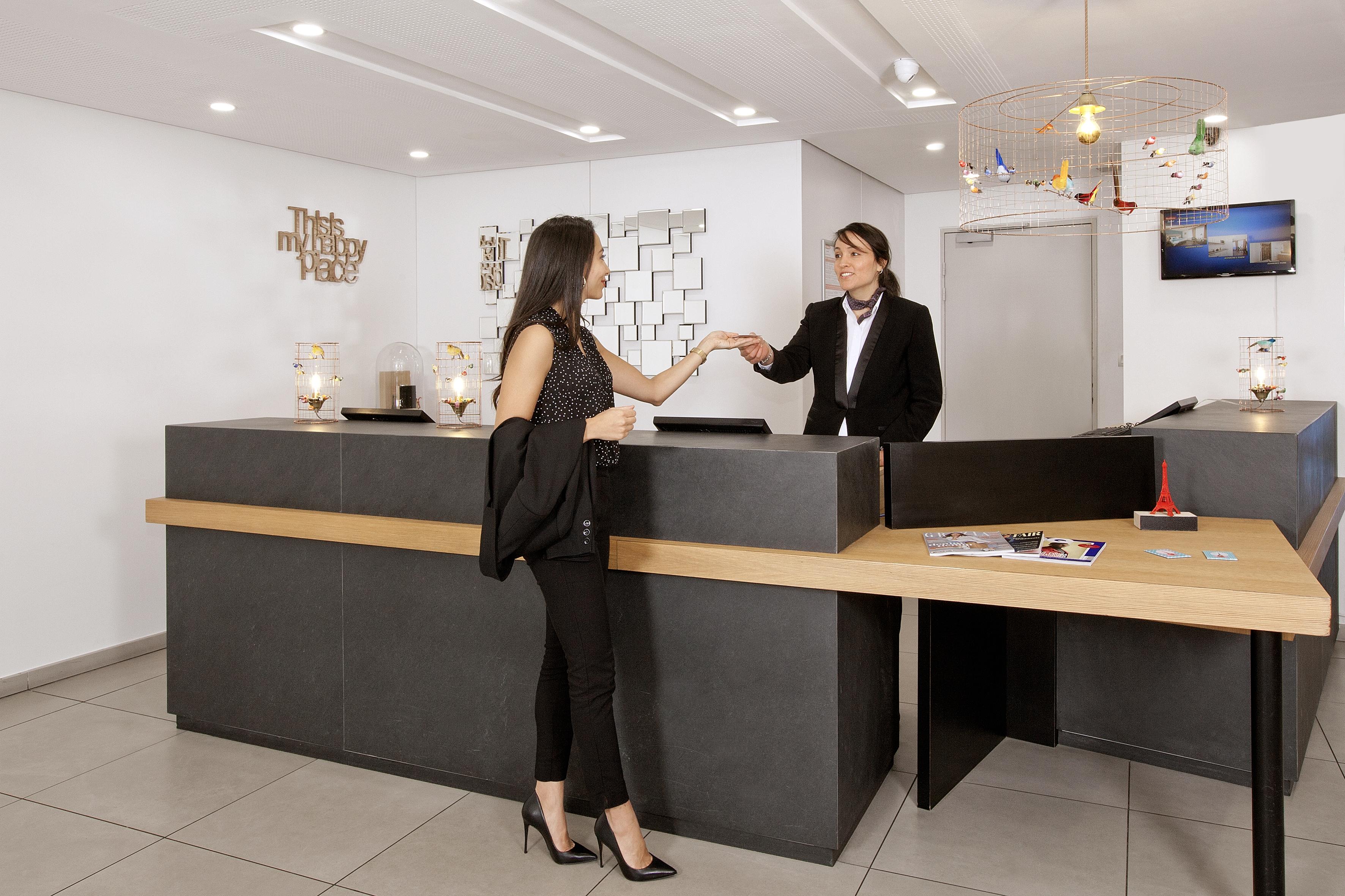 Residhome Asnieres Екстериор снимка